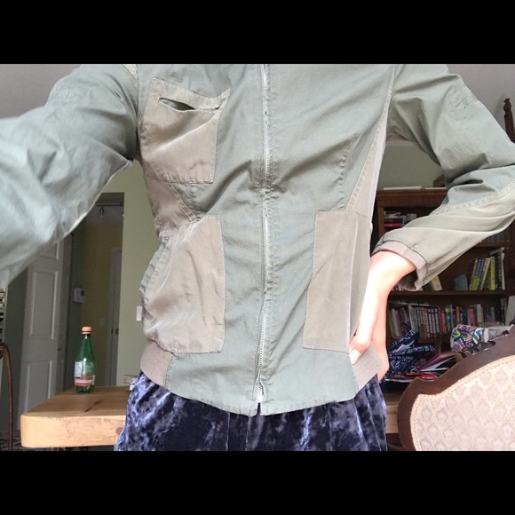 DKNY olive green super lightweight jacket - Picture 7 of 10